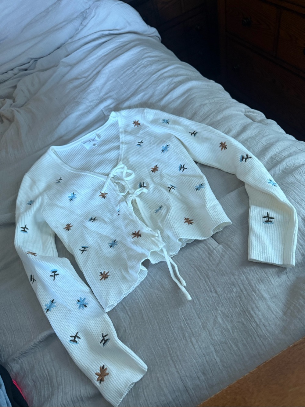 White Lace-Up Ribbed Cardigan with Blue & Brown Embroidery